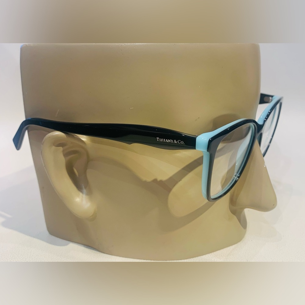 New Women’s Tiffany&Co Eyeglasses - Picture 4 of 8